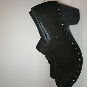 Dansko, black suede leather Chunky Heeled Women's Shoe .